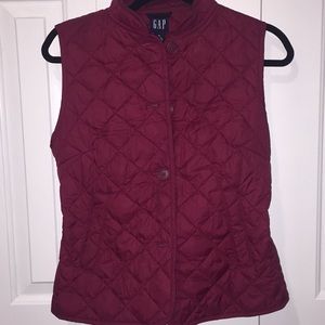 Gap quilted raspberry colored vest